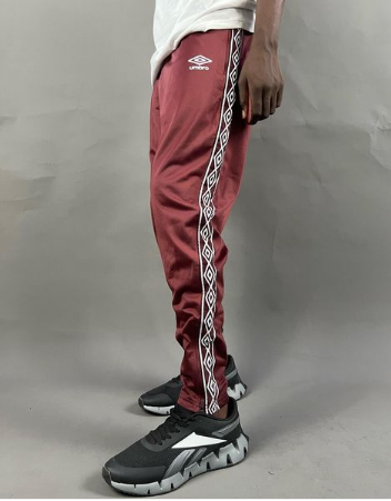 Umbro track pant in wine