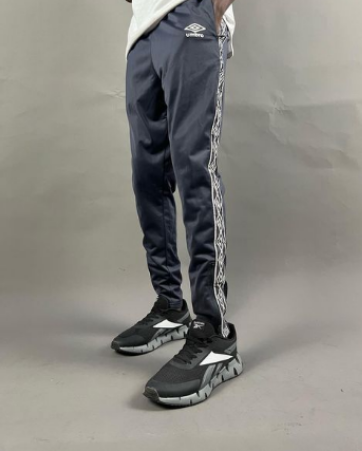 Umbro track pant in grey