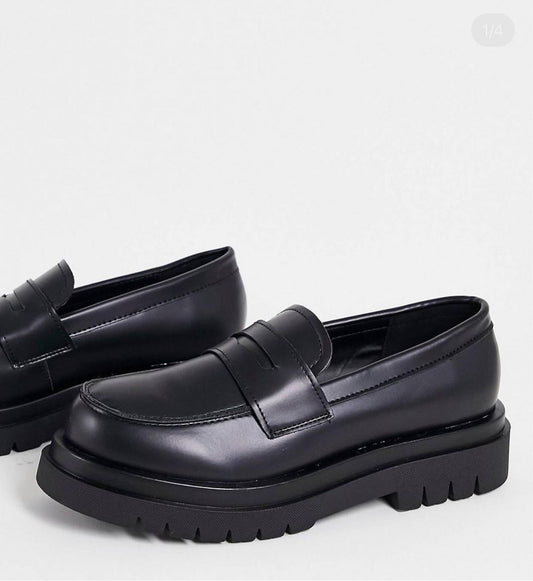Truffle collection wide chunky loafers in black