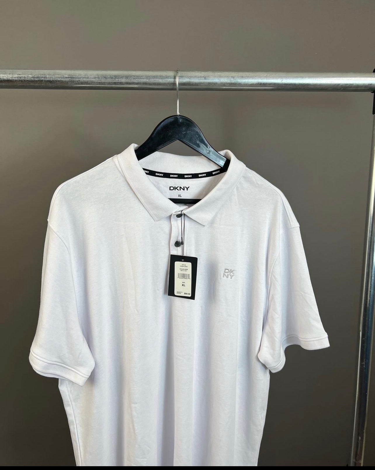 Dkny polo in white